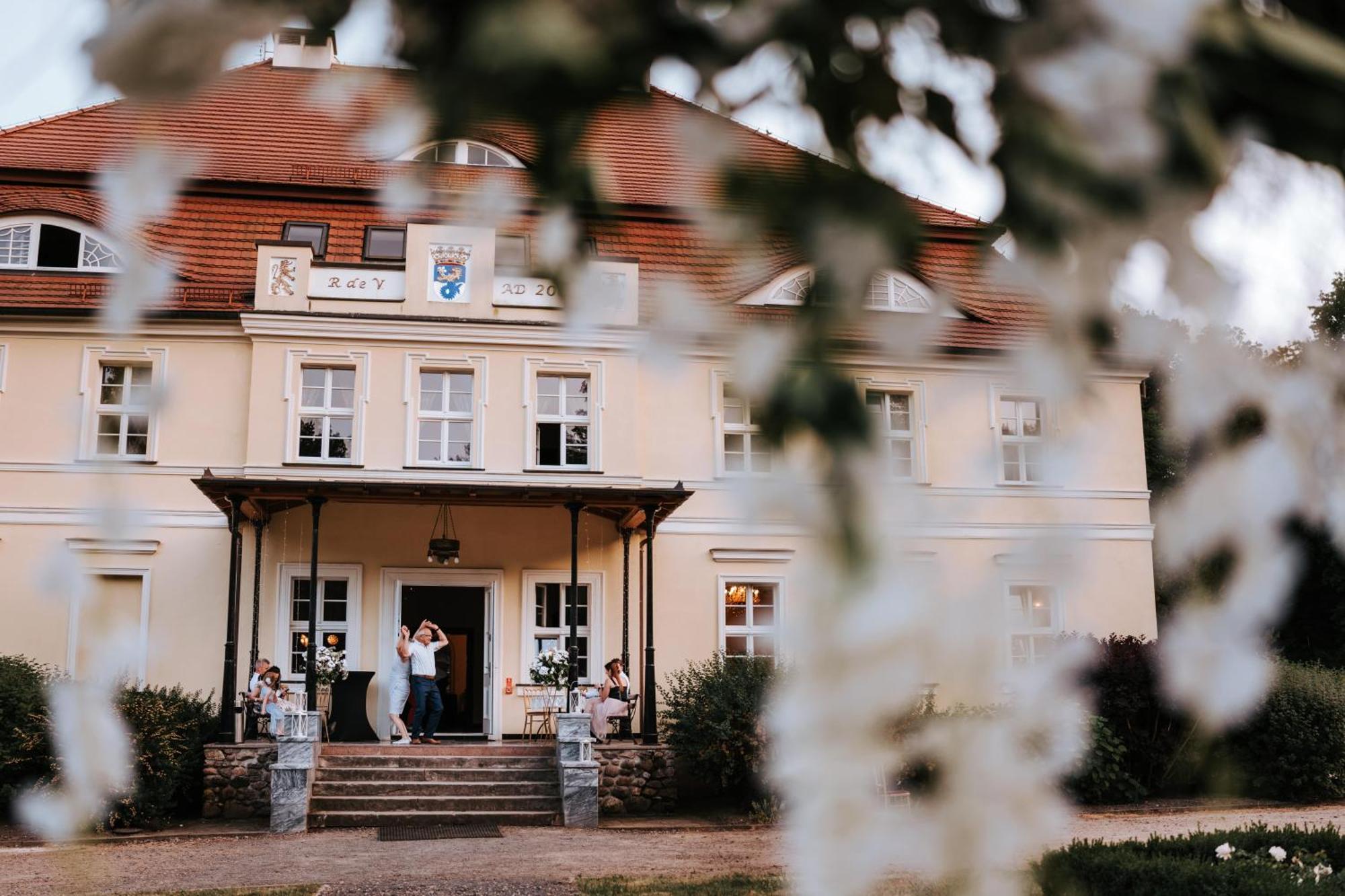 Palac Bogaczow - Noclegi - Restauracja - Przyjecia Exterior foto